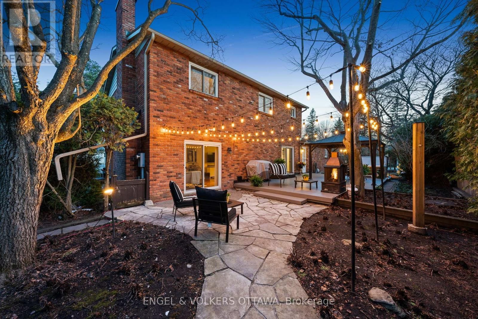 1 ERINLEA COURT Image 36