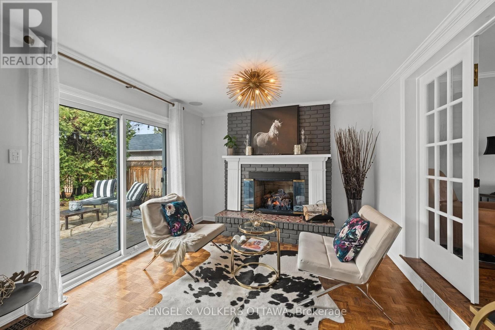 1 ERINLEA COURT Image 7