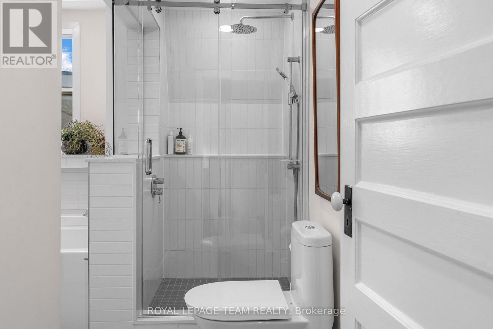 45 SPRINGFIELD ROAD Image 15