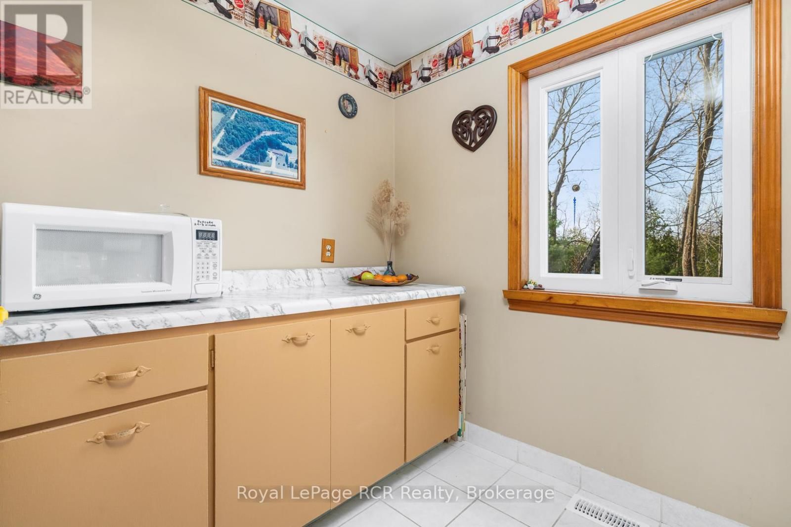 033105 GREY ROAD 28 ROAD Image 30