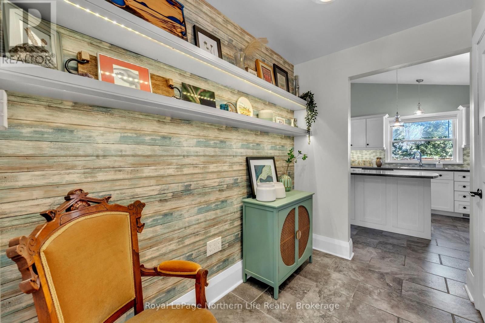 724 BLOEM STREET Image 16