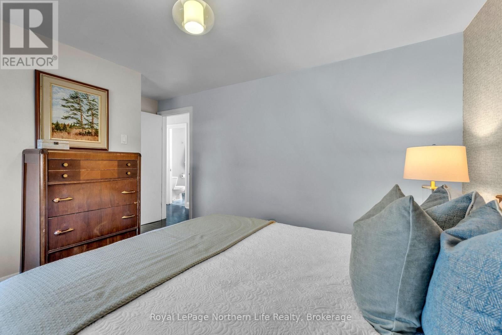 724 BLOEM STREET Image 21