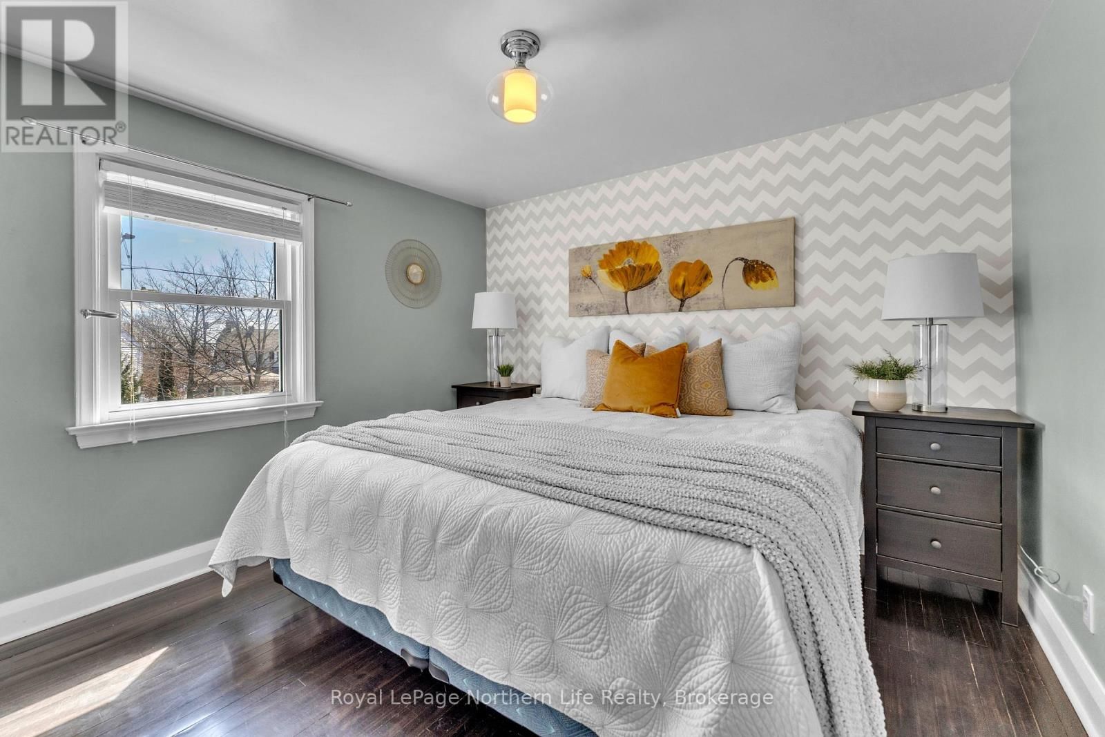 724 BLOEM STREET Image 22