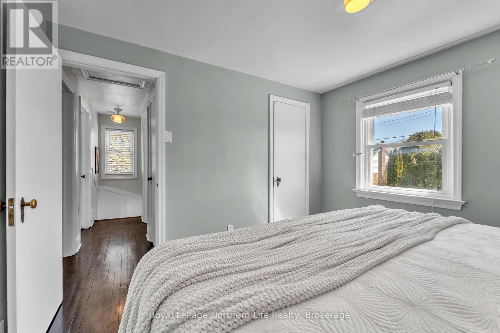 724 BLOEM STREET Image 23