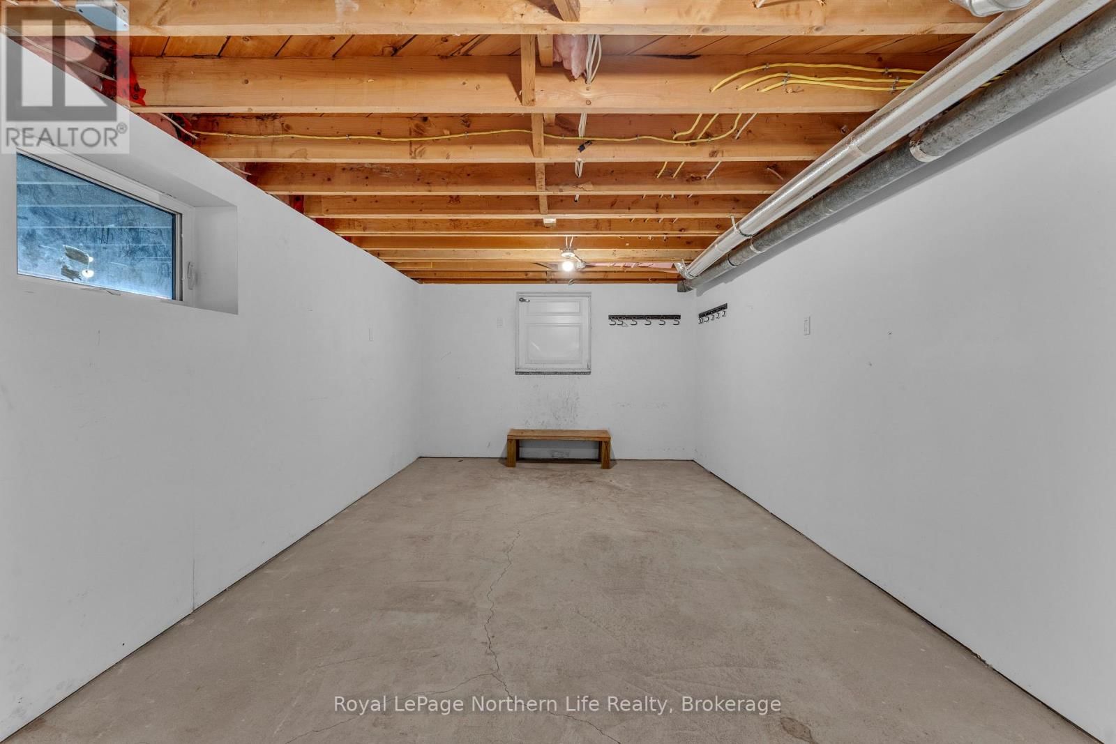 724 BLOEM STREET Image 33