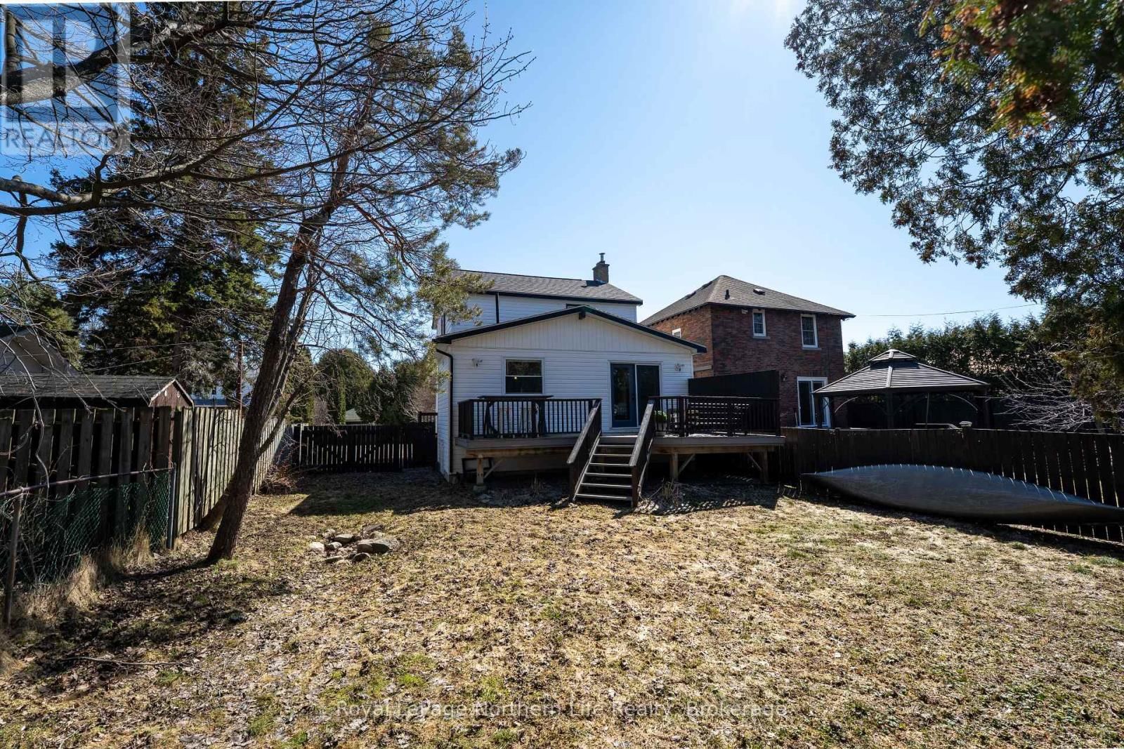 724 BLOEM STREET Image 40