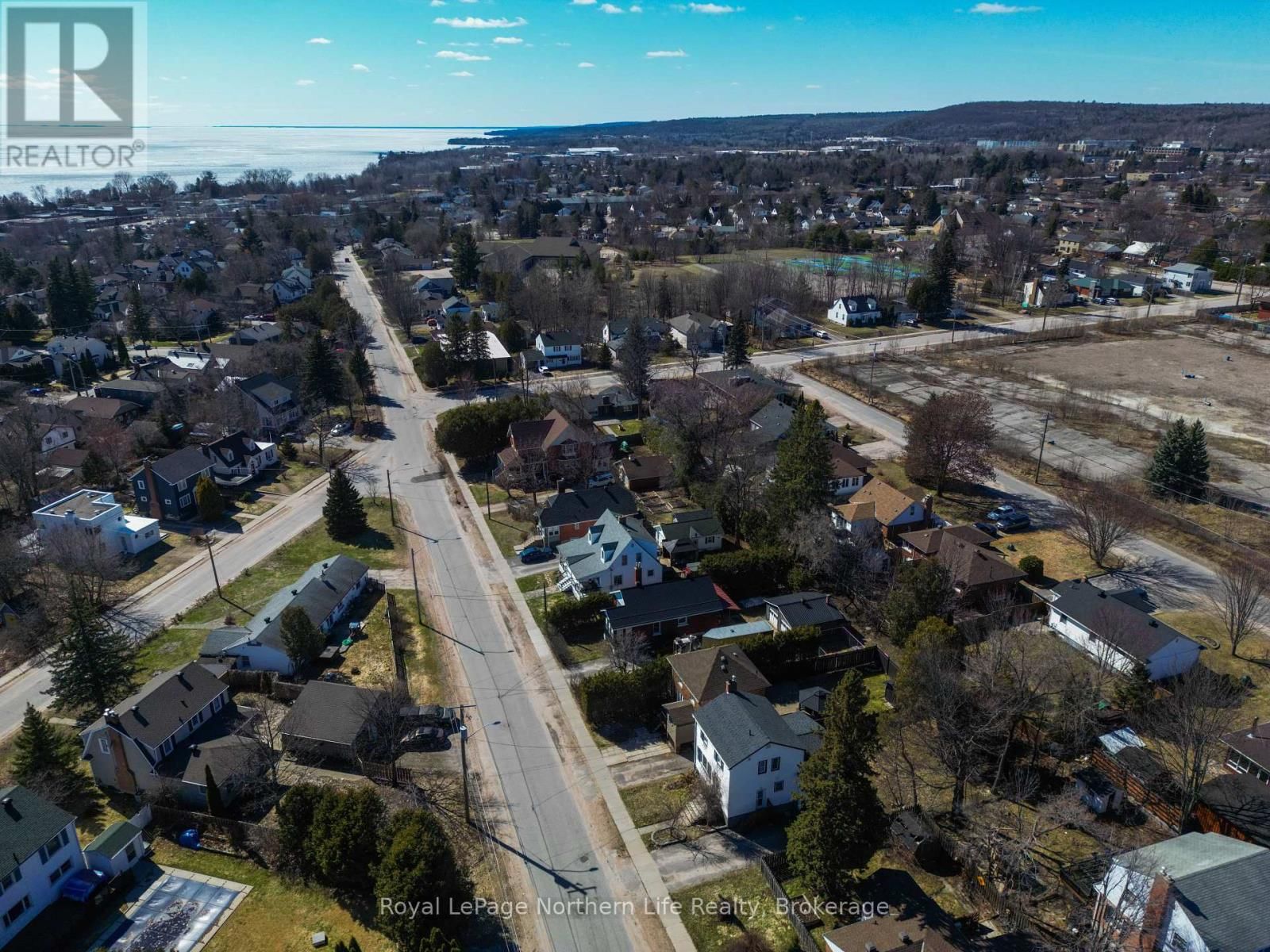 724 BLOEM STREET Image 43