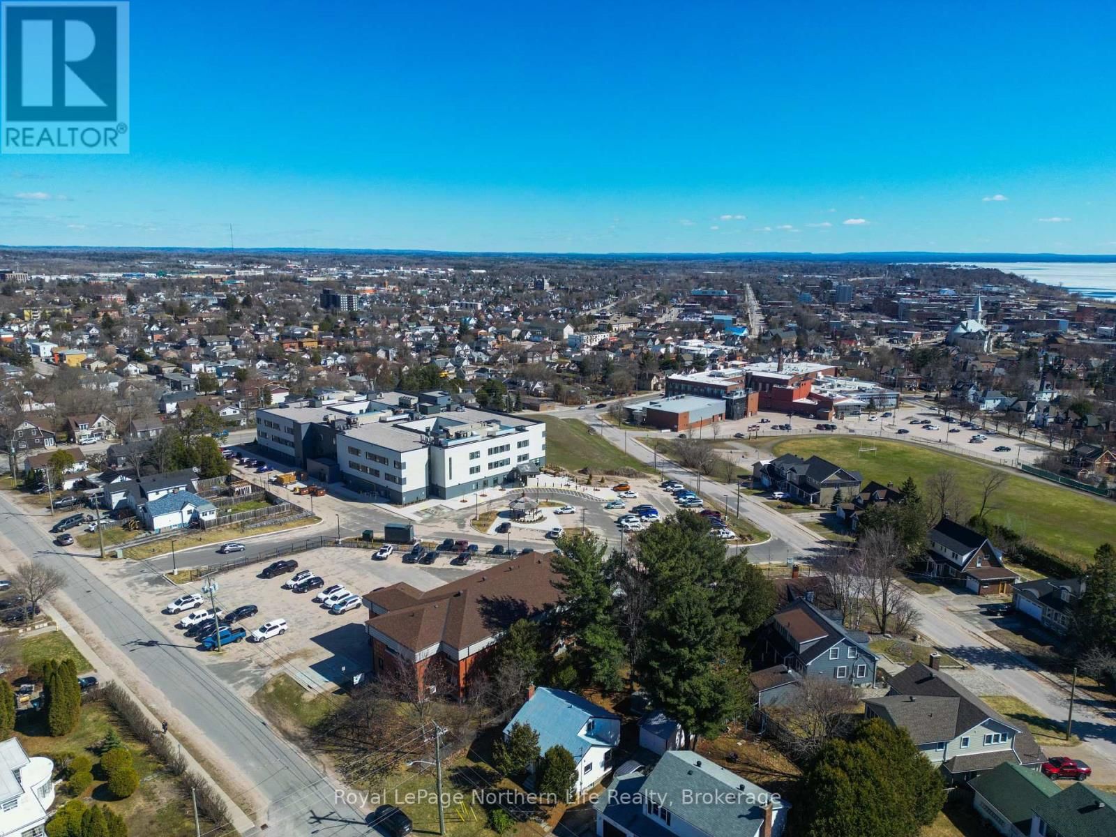 724 BLOEM STREET Image 44