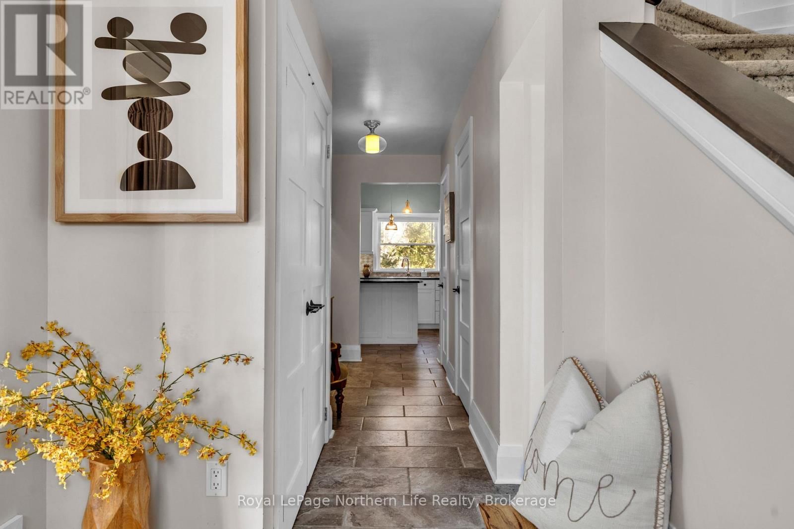 724 BLOEM STREET Image 5