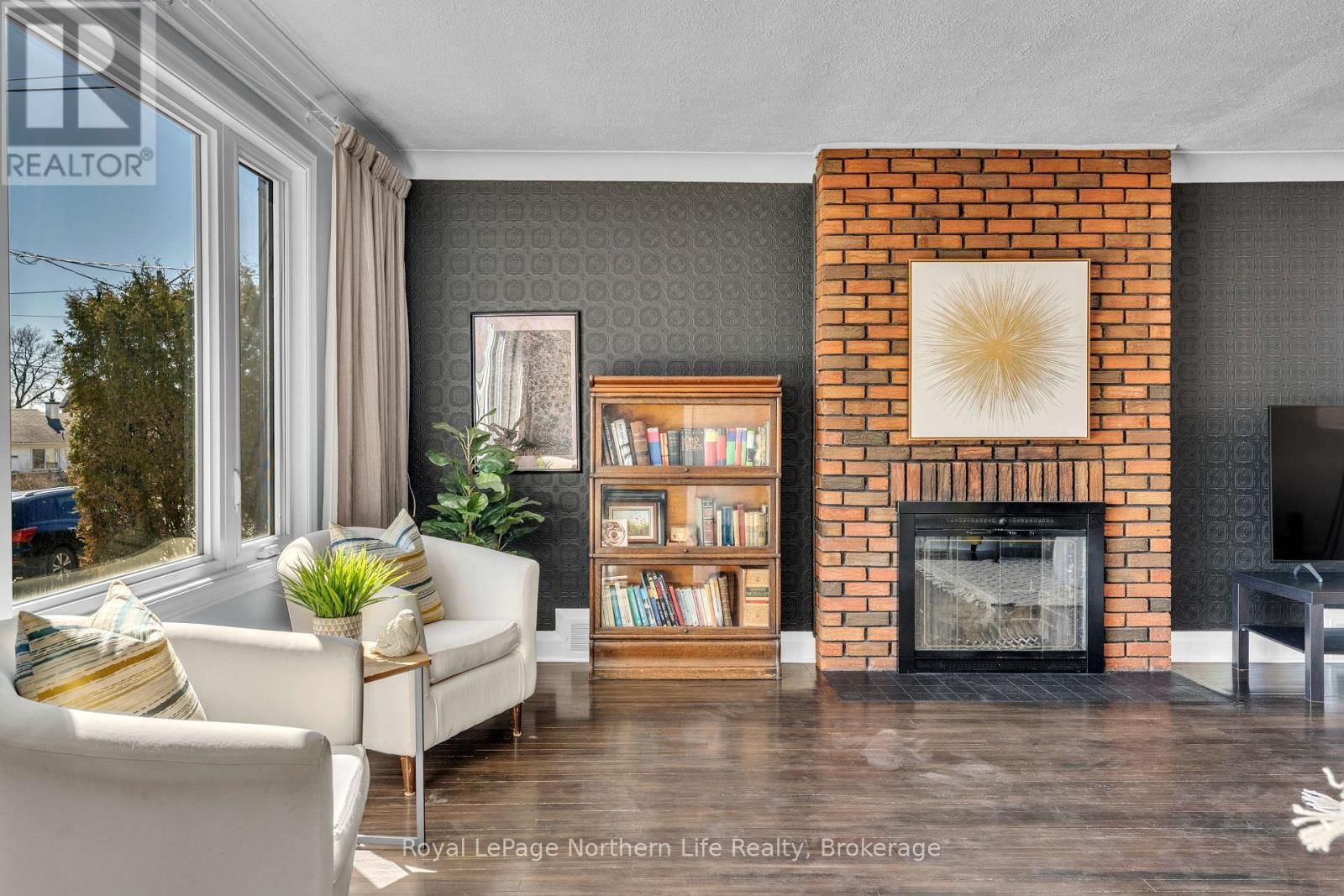 724 BLOEM STREET Image 7