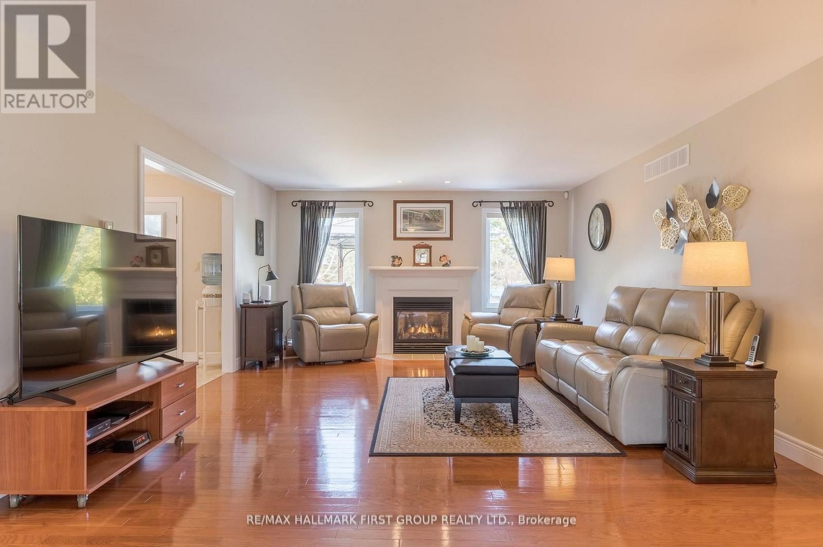 4 BLUEWATER AVENUE Image 7