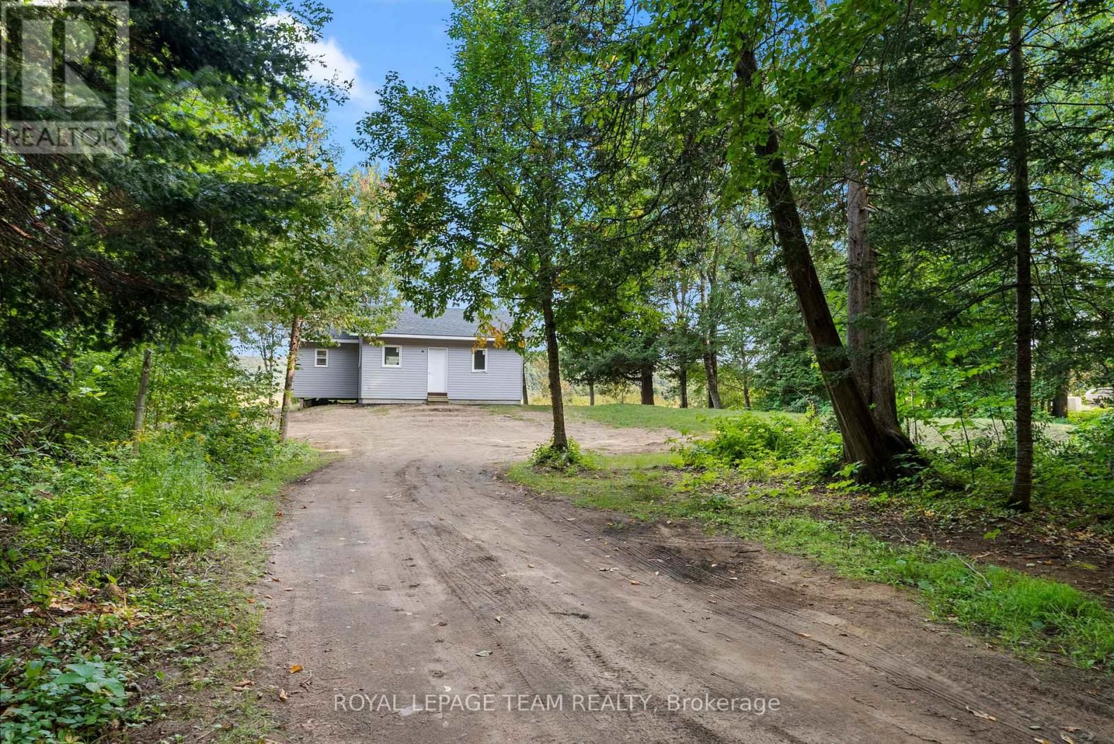 1274 LOWER CRAIGMONT ROAD Image 36