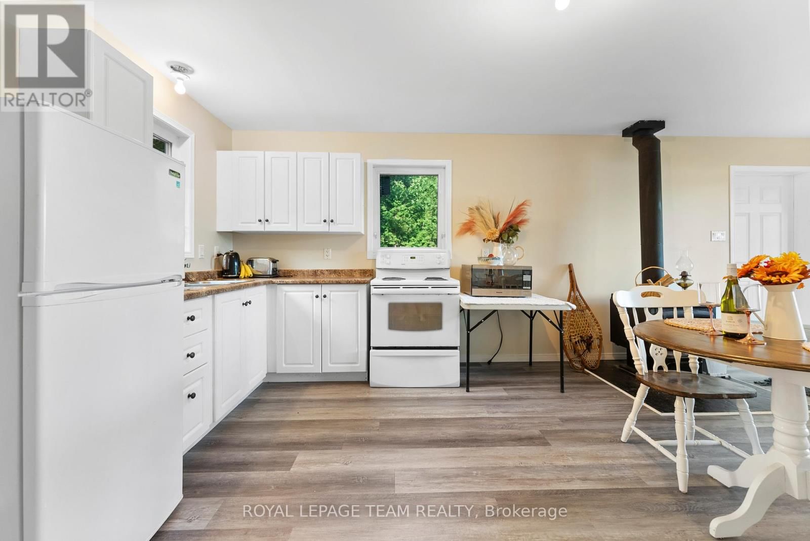 1274 LOWER CRAIGMONT ROAD Image 8