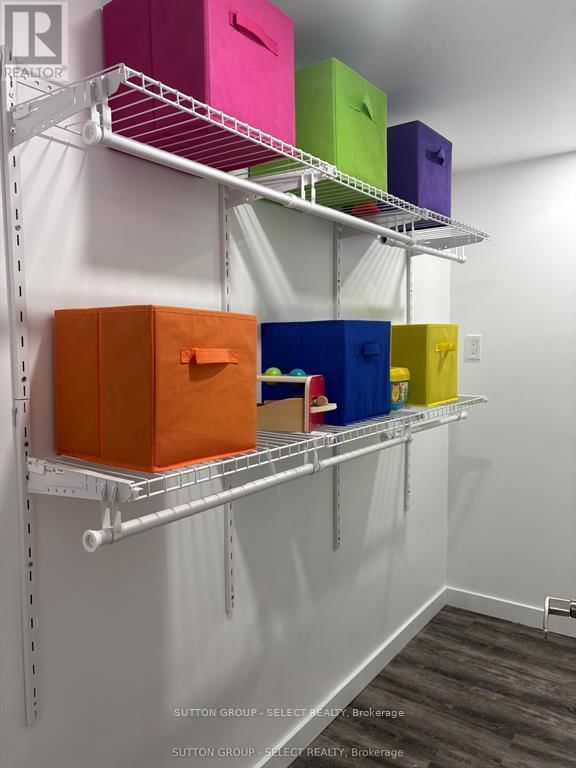 47 APONI CRESCENT Image 16