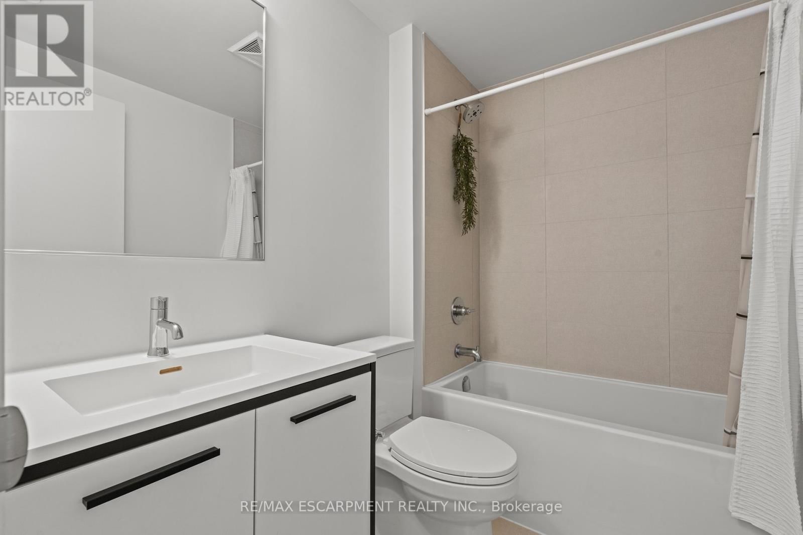 1110 - 385 WINSTON ROAD Image 10