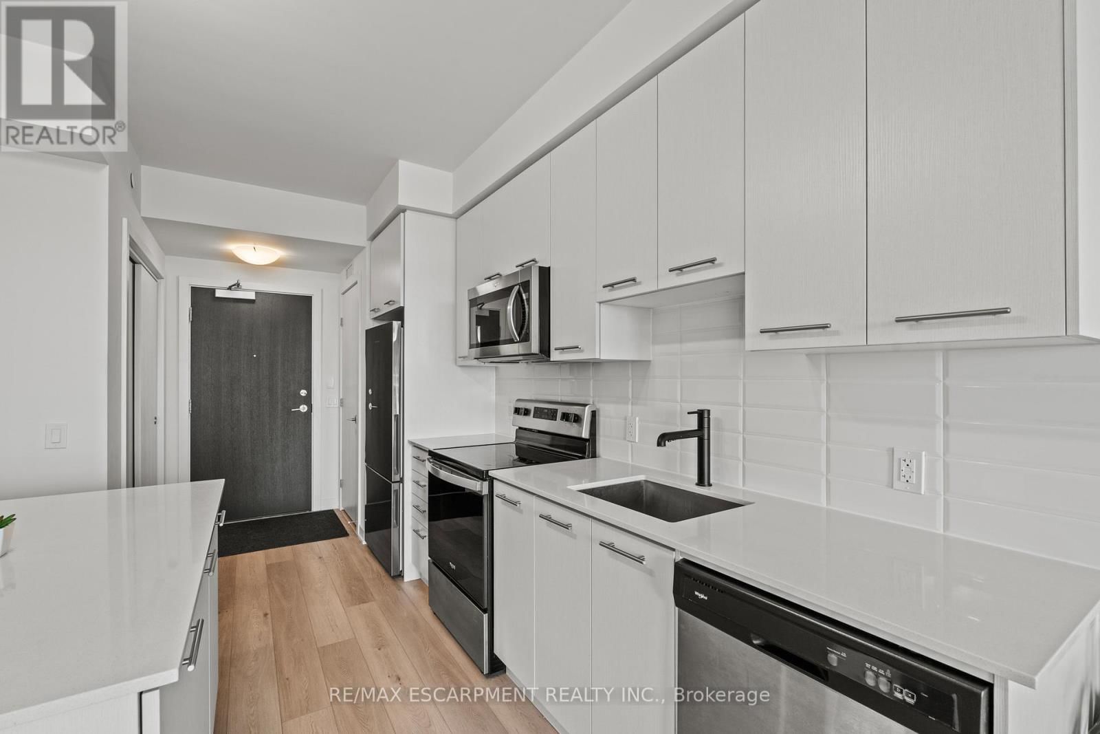 1110 - 385 WINSTON ROAD Image 7