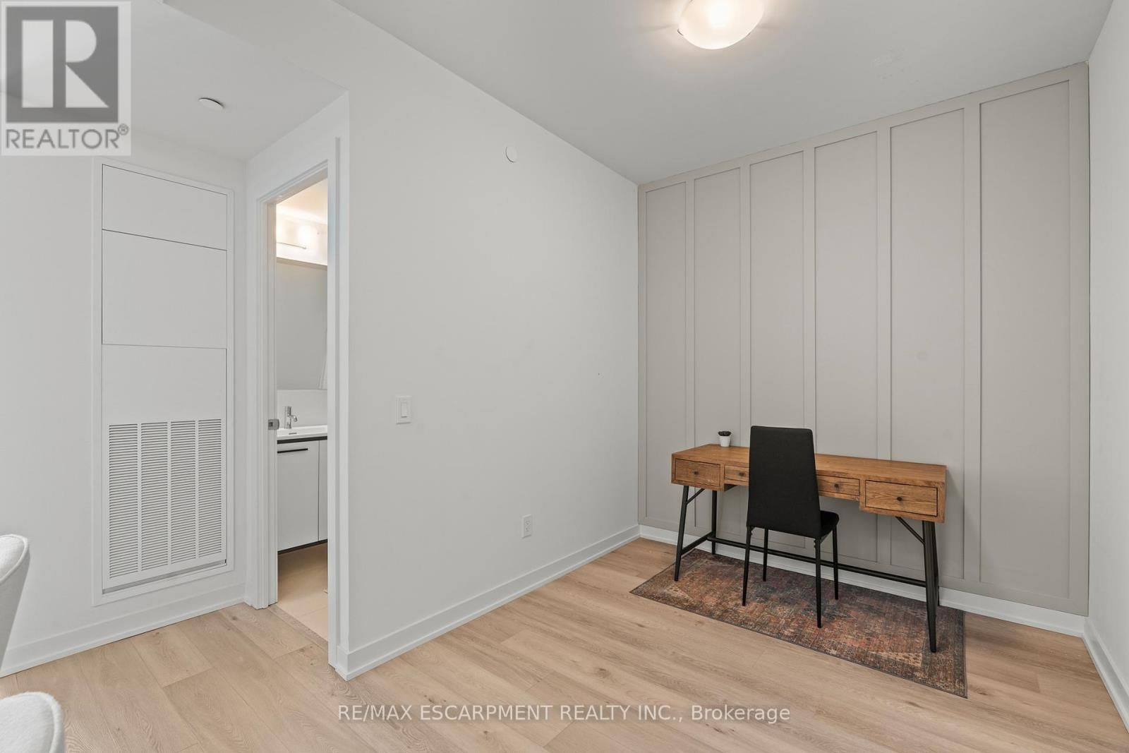 1110 - 385 WINSTON ROAD Image 9