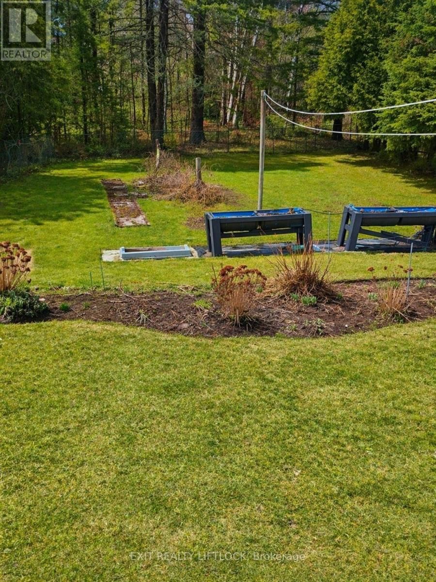 1024 ESTATES ROAD Image 14