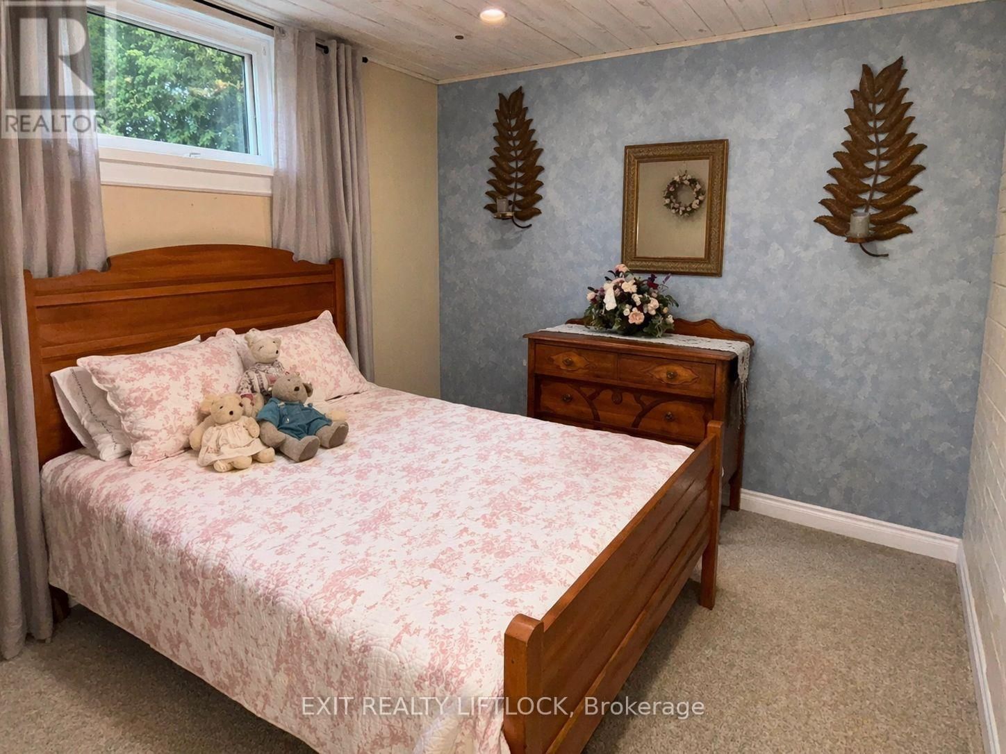 1024 ESTATES ROAD Image 9