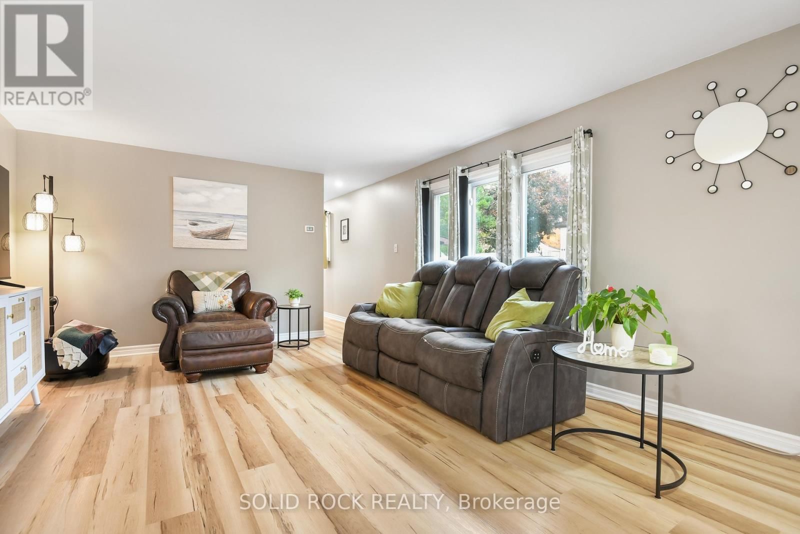 26 EVERGREEN LANE Image 12