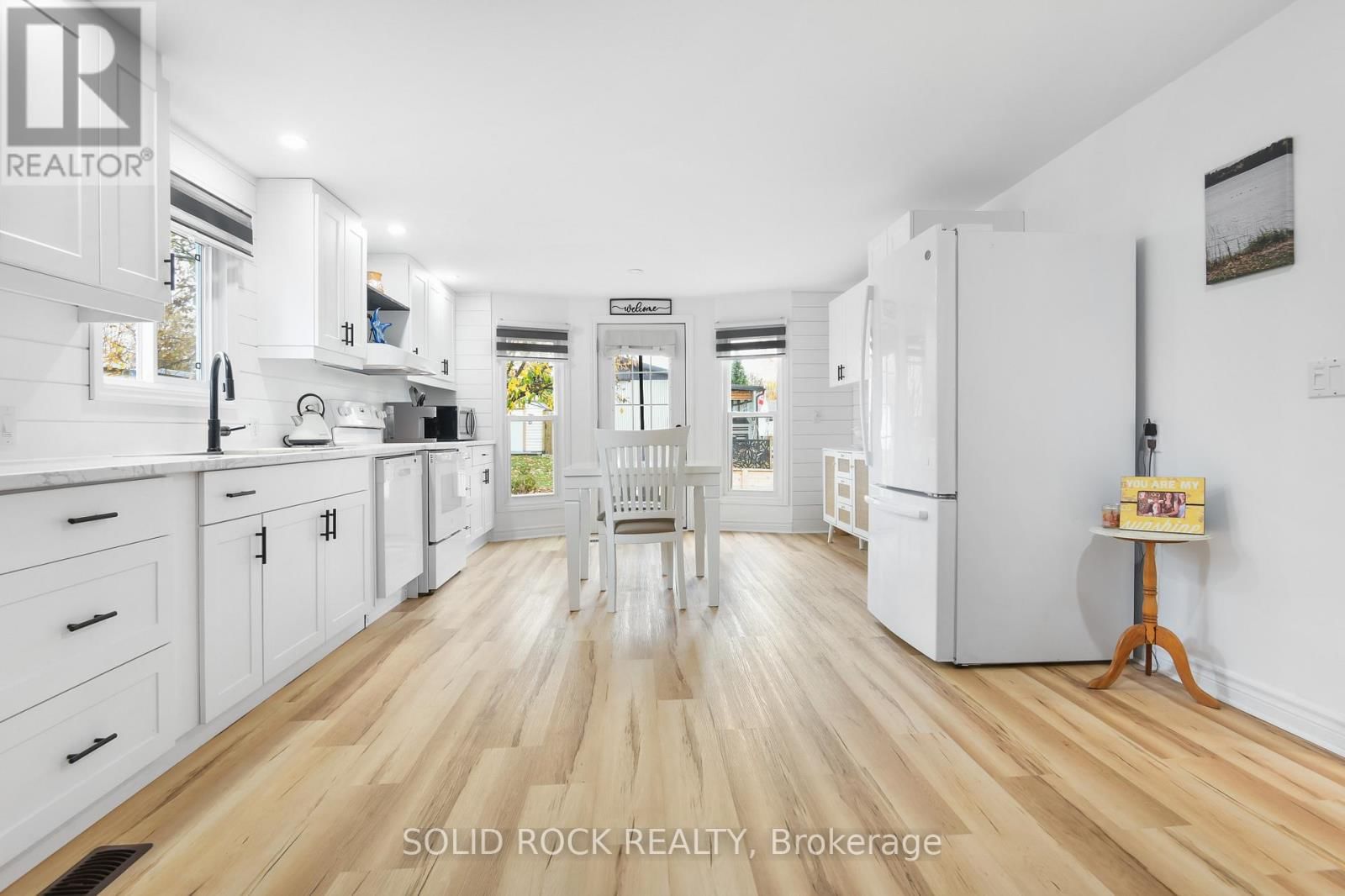 26 EVERGREEN LANE Image 14