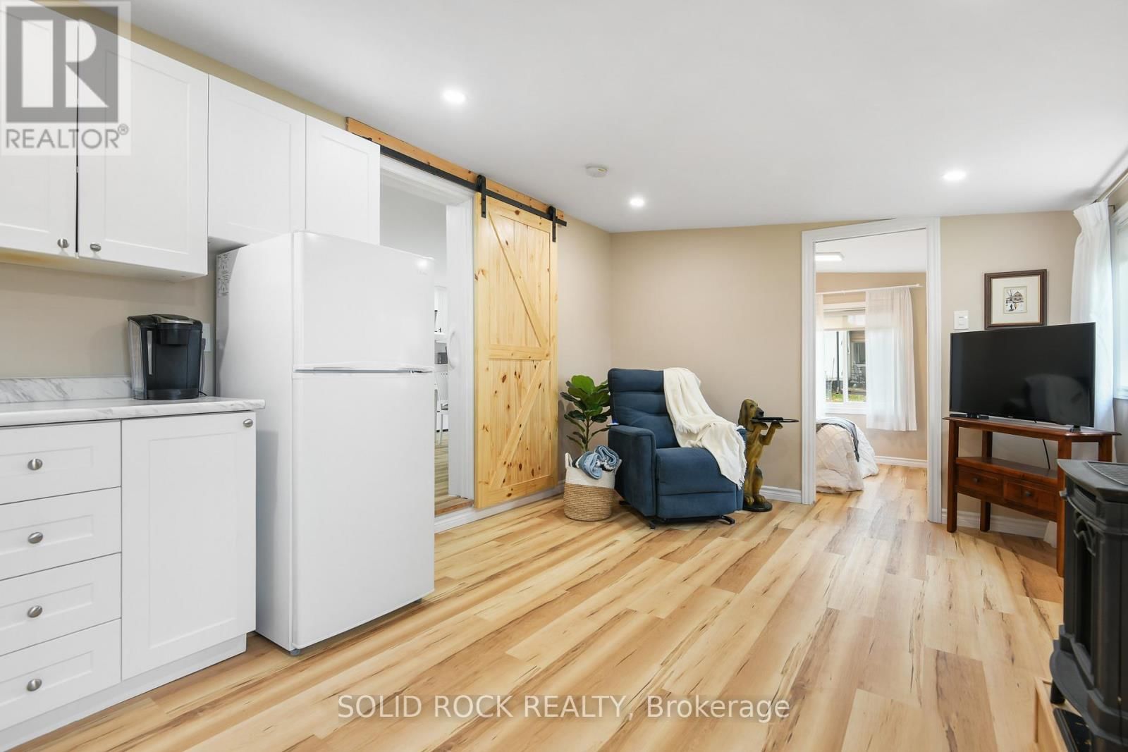 26 EVERGREEN LANE Image 22