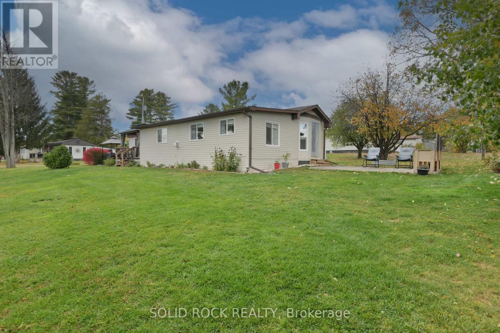 26 EVERGREEN LANE Image 40