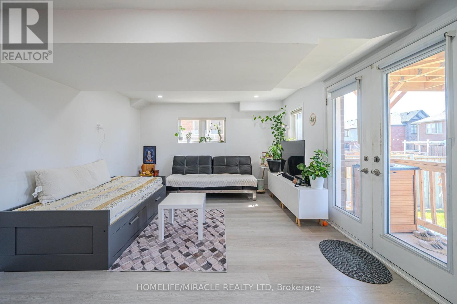 10 SPORTSMAN HILL STREET Image 10