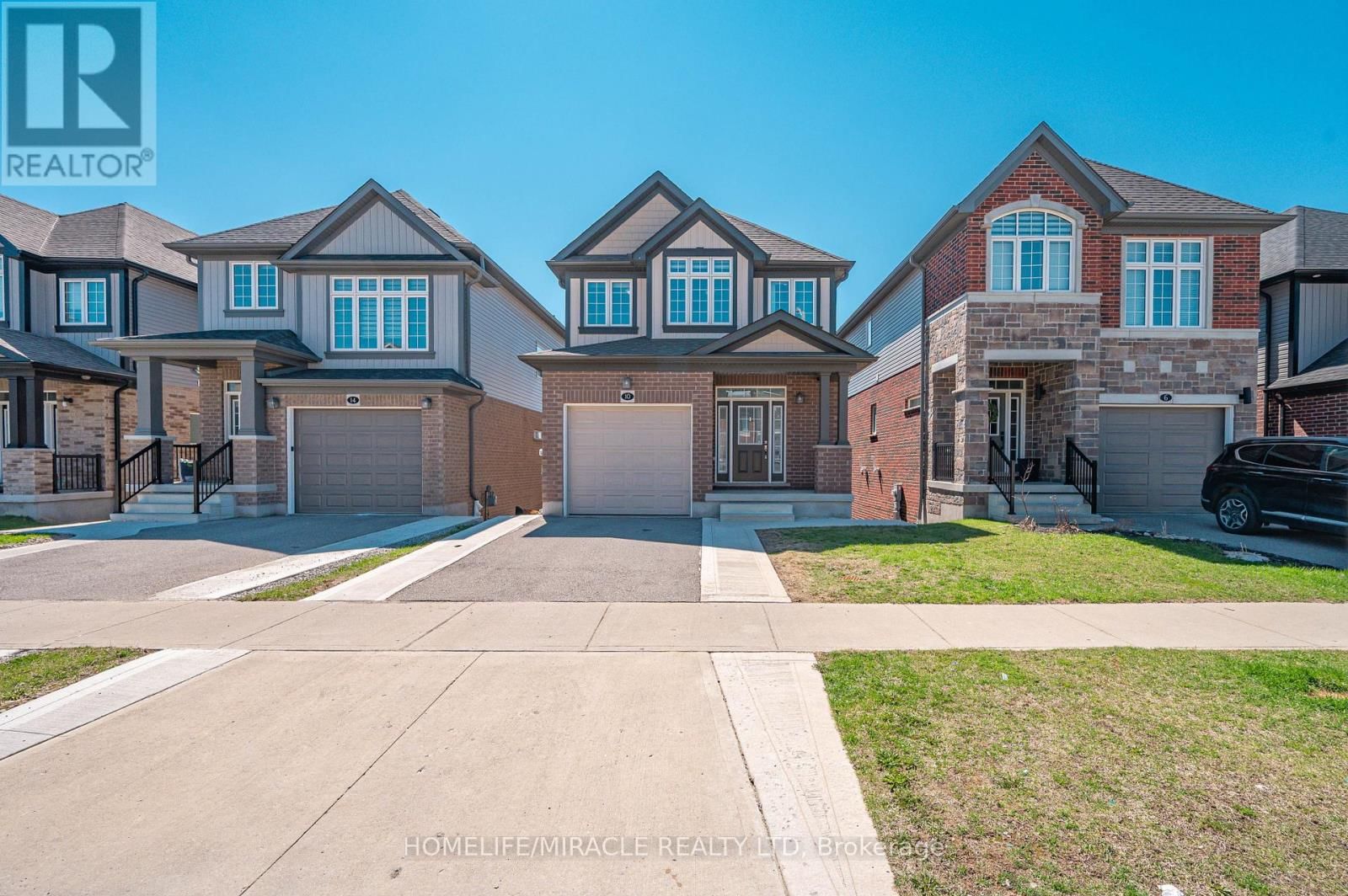 10 SPORTSMAN HILL STREET Image 2