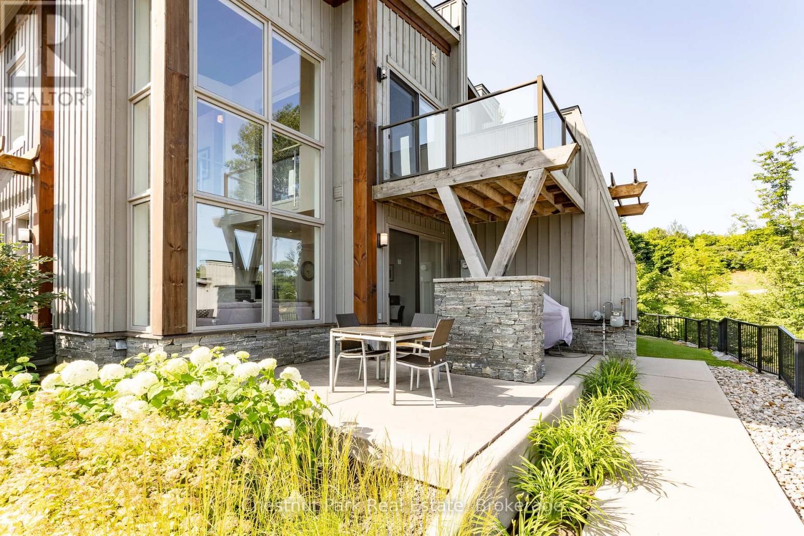 20 CARRICK TRAIL Image 13