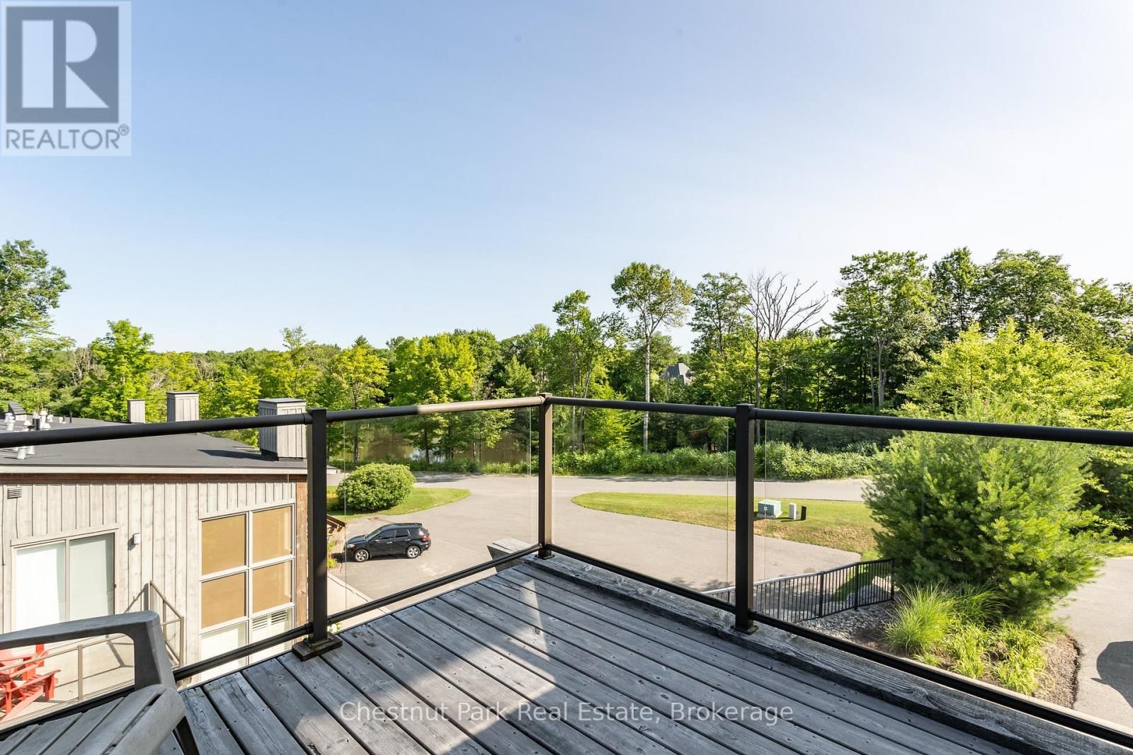 20 CARRICK TRAIL Image 24