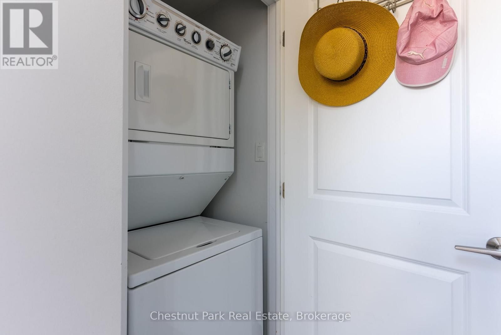 20 CARRICK TRAIL Image 29