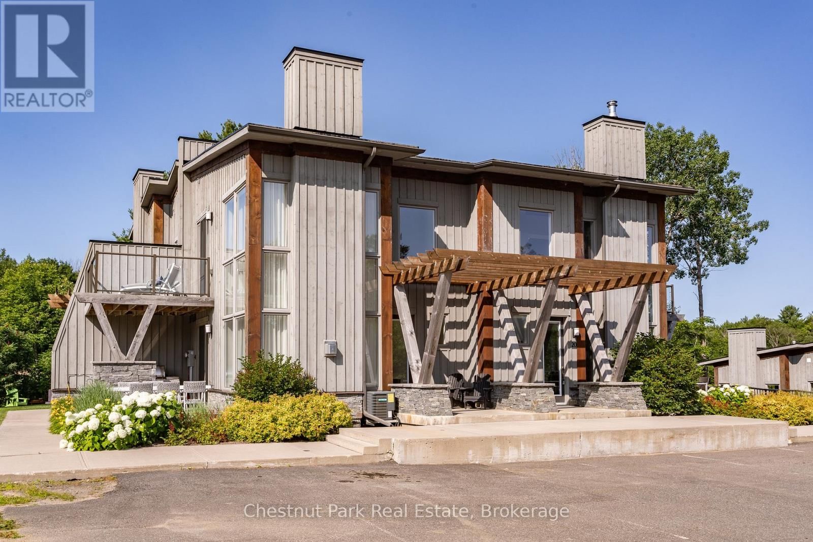 20 CARRICK TRAIL Image 3