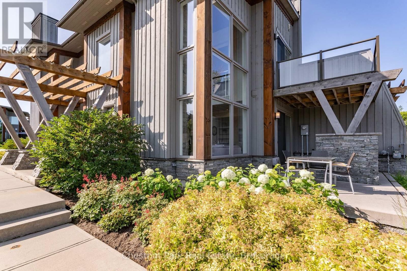 20 CARRICK TRAIL Image 5