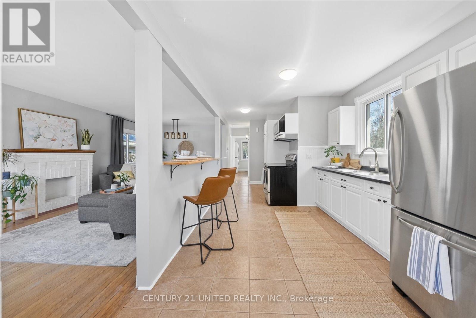 758 BETHUNE STREET Image 11