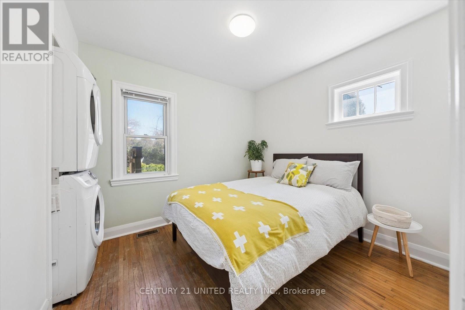 758 BETHUNE STREET Image 21