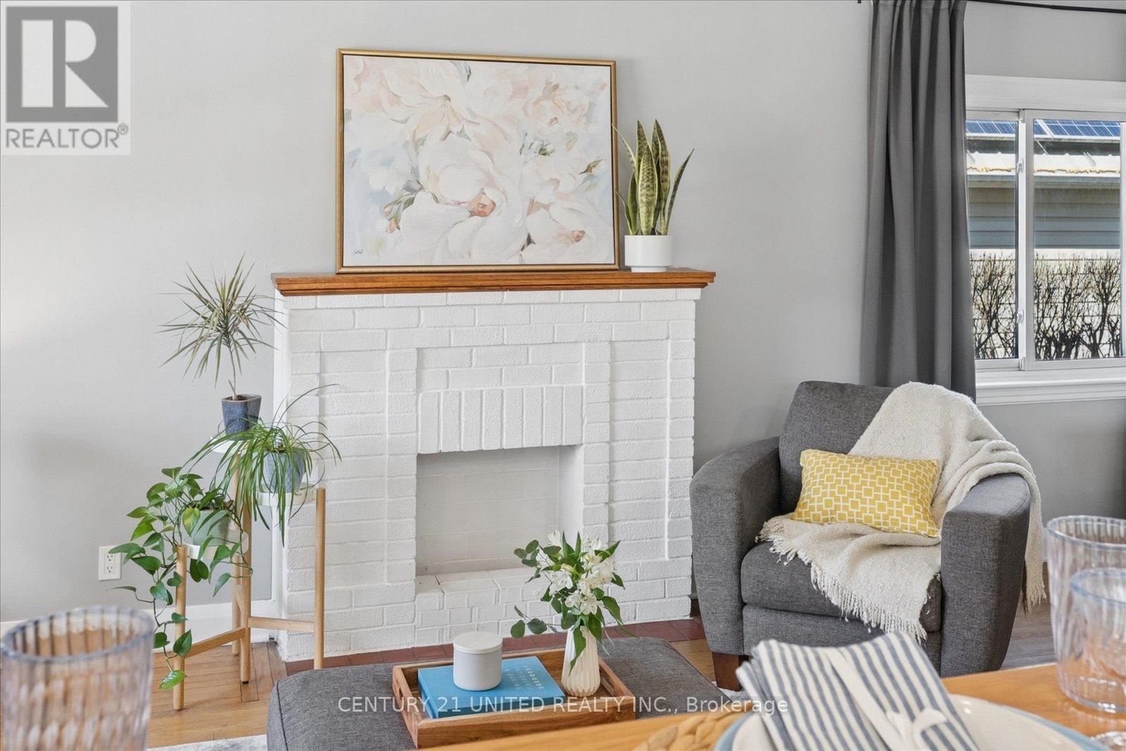 758 BETHUNE STREET Image 6