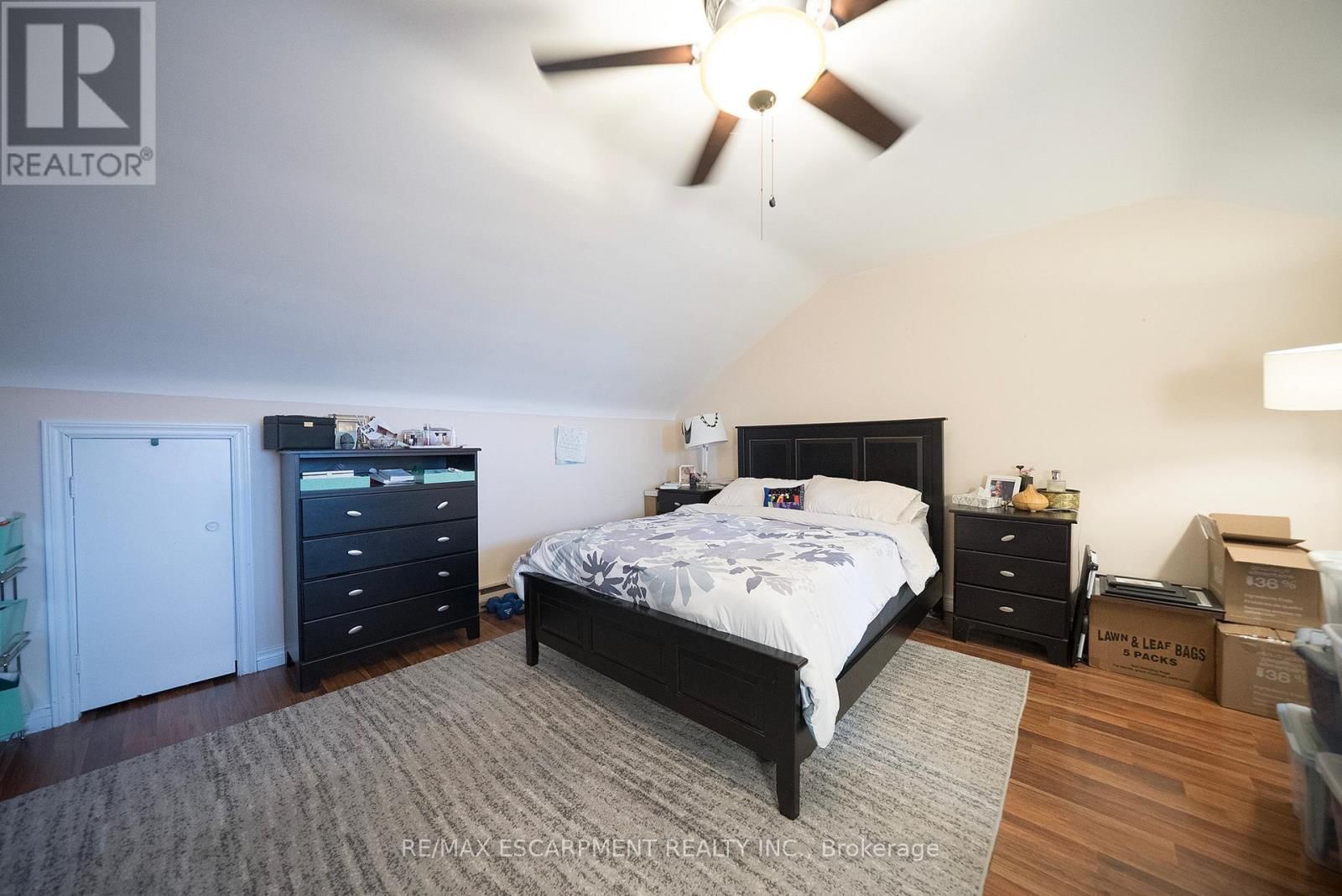 142 GRAND RIVER STREET NORTH Image 13