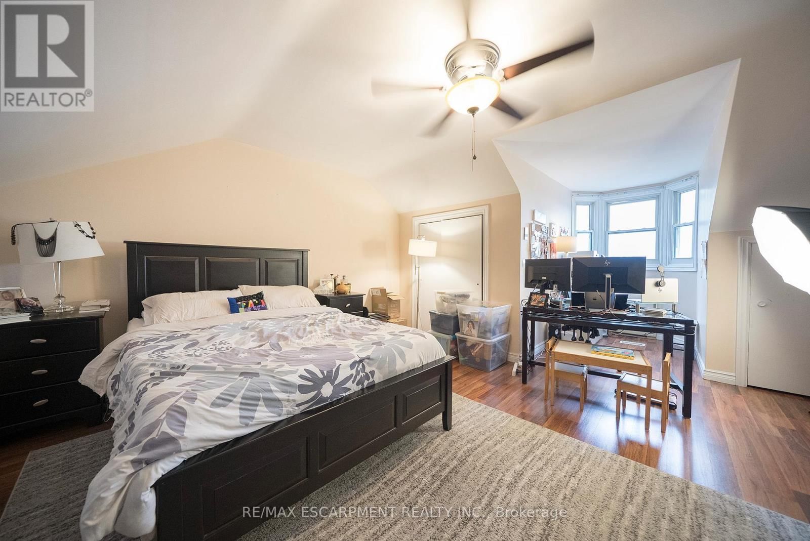 142 GRAND RIVER STREET NORTH Image 14