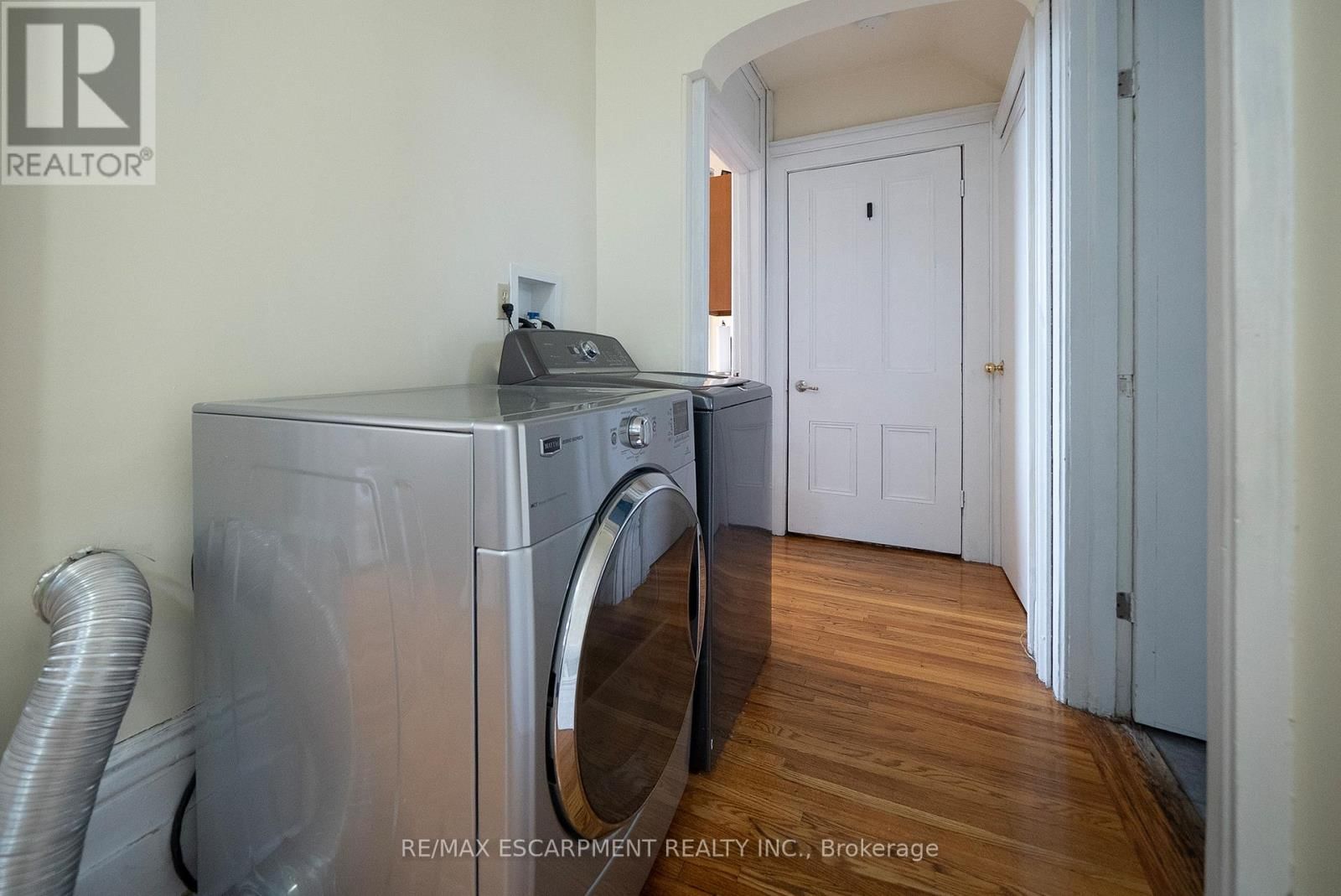 142 GRAND RIVER STREET NORTH Image 18