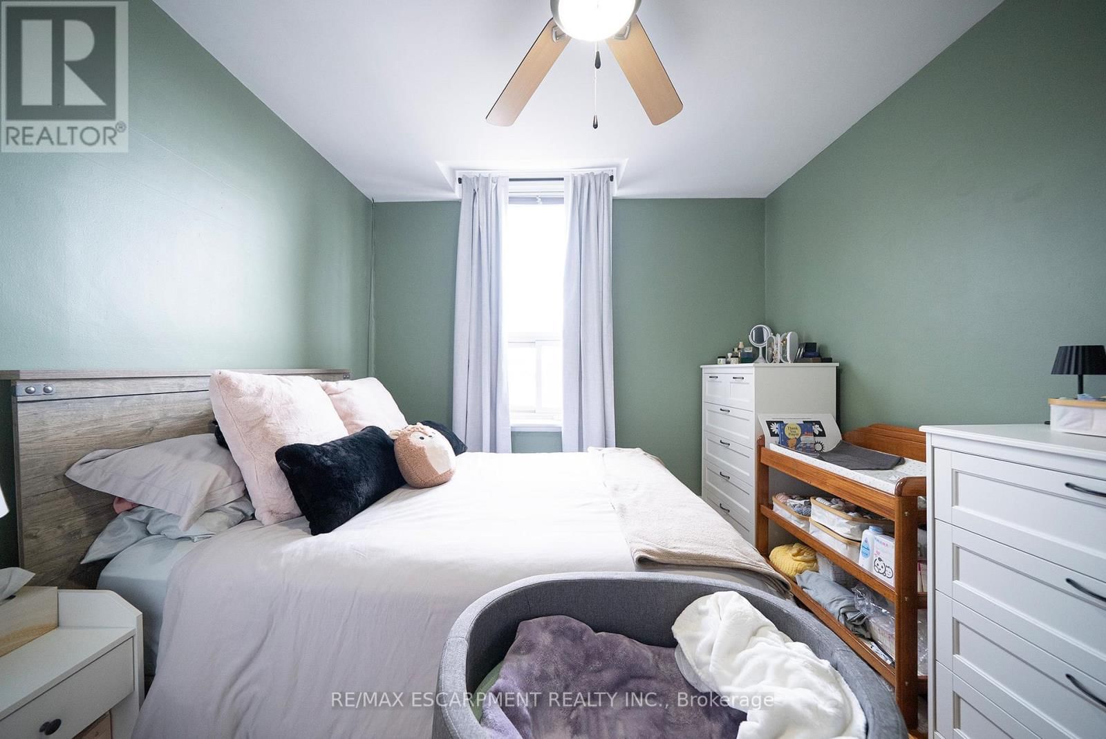 142 GRAND RIVER STREET NORTH Image 20