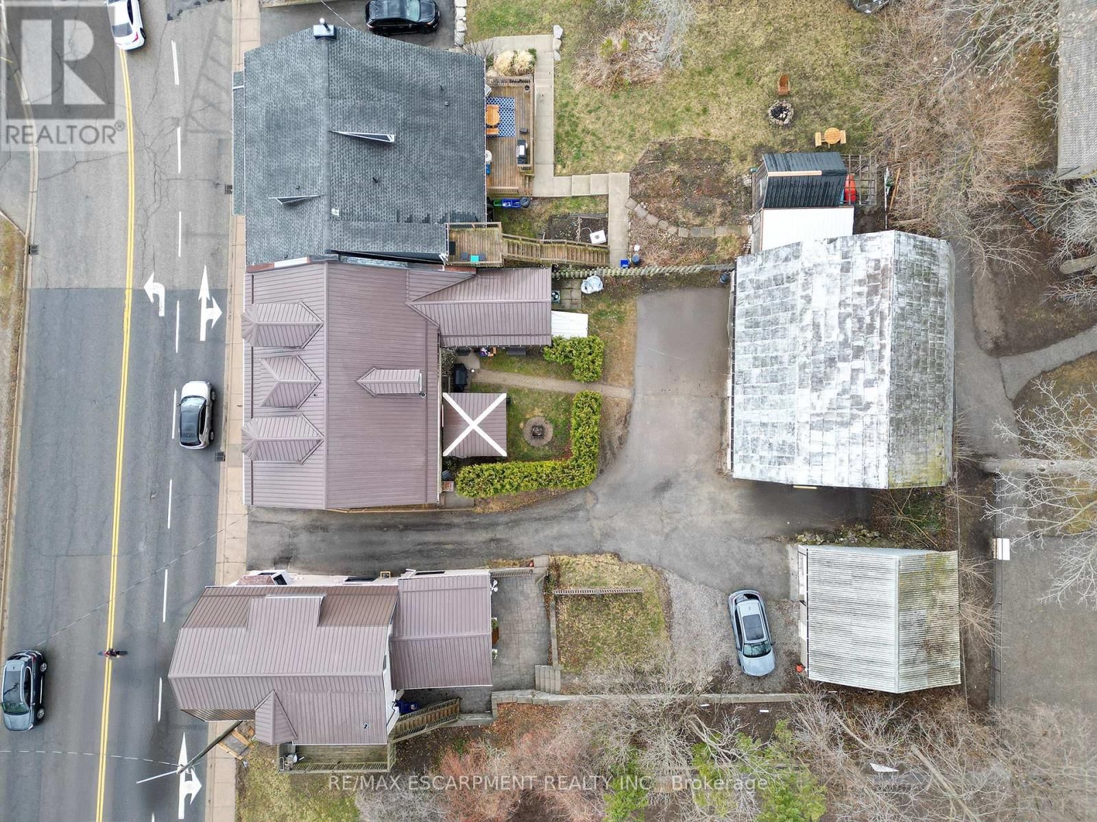 142 GRAND RIVER STREET NORTH Image 36