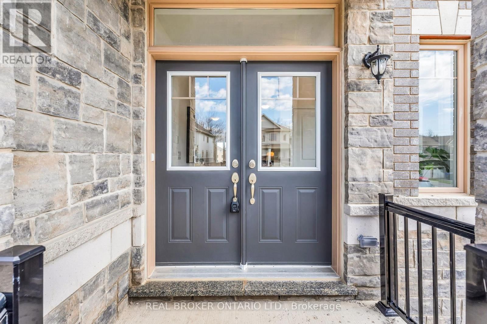 9 AITCHISON AVENUE Image 3