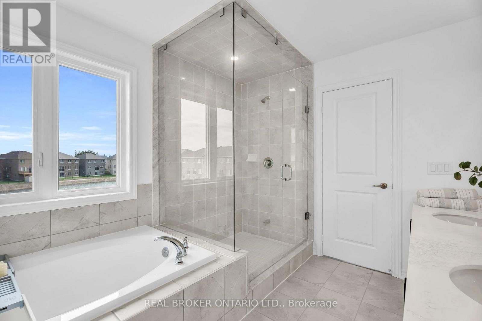 9 AITCHISON AVENUE Image 35