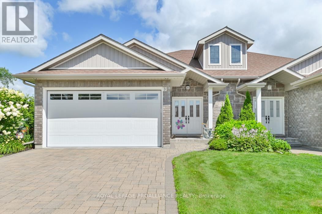 3 CORTLAND CRESCENT Image 1