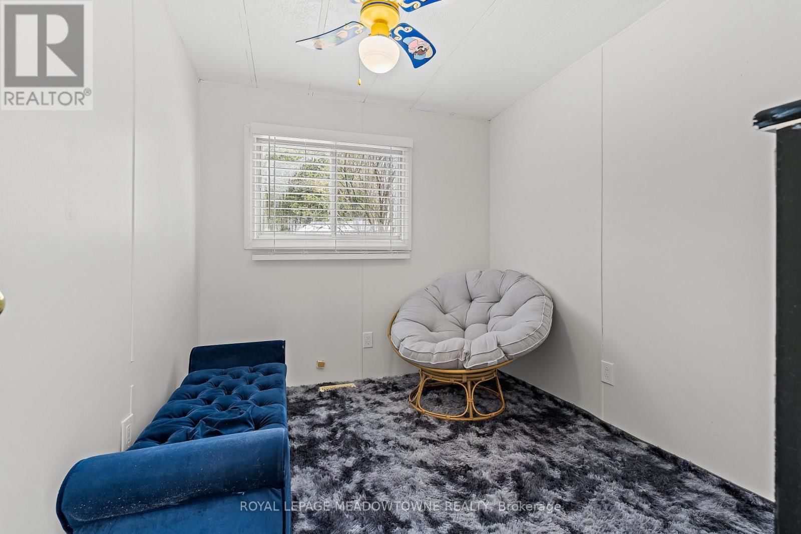 4 LAUREL LANE Image 17