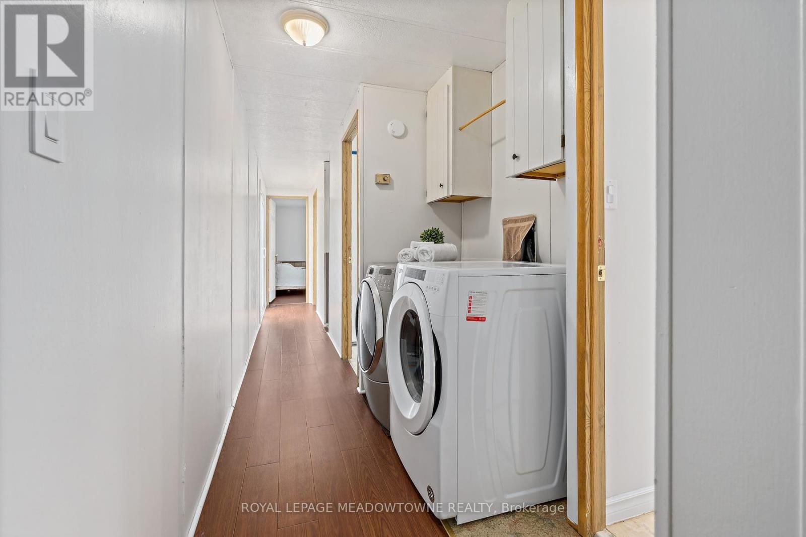 4 LAUREL LANE Image 18