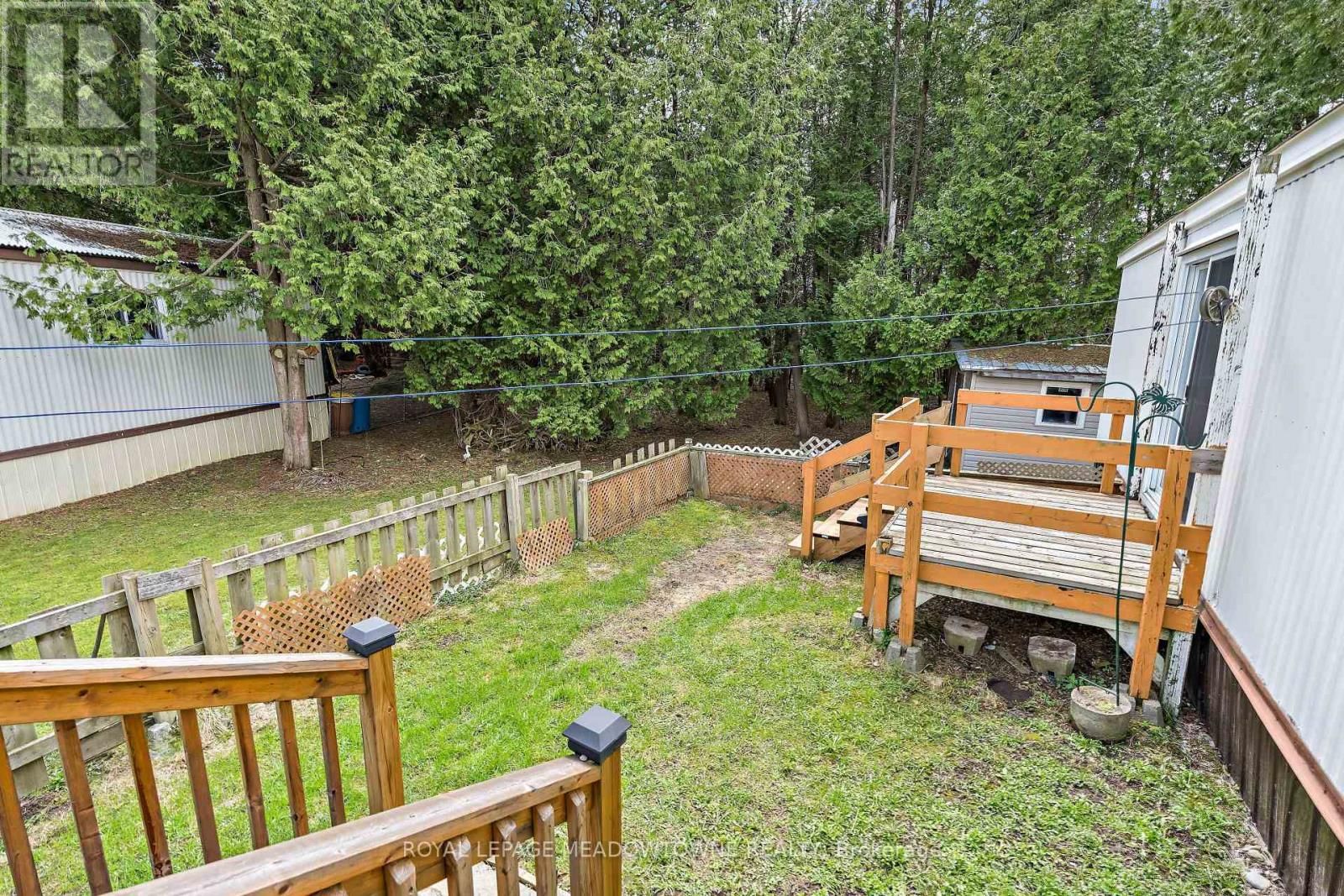 4 LAUREL LANE Image 29