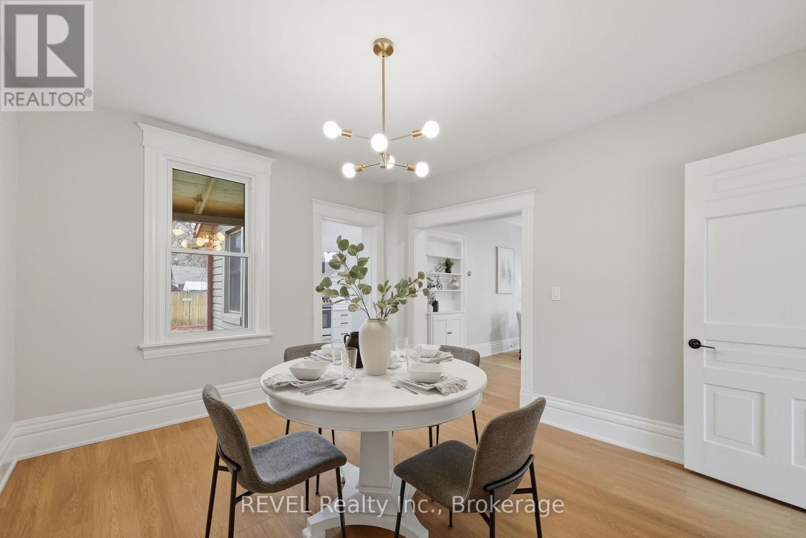 225 ROSS STREET Image 14