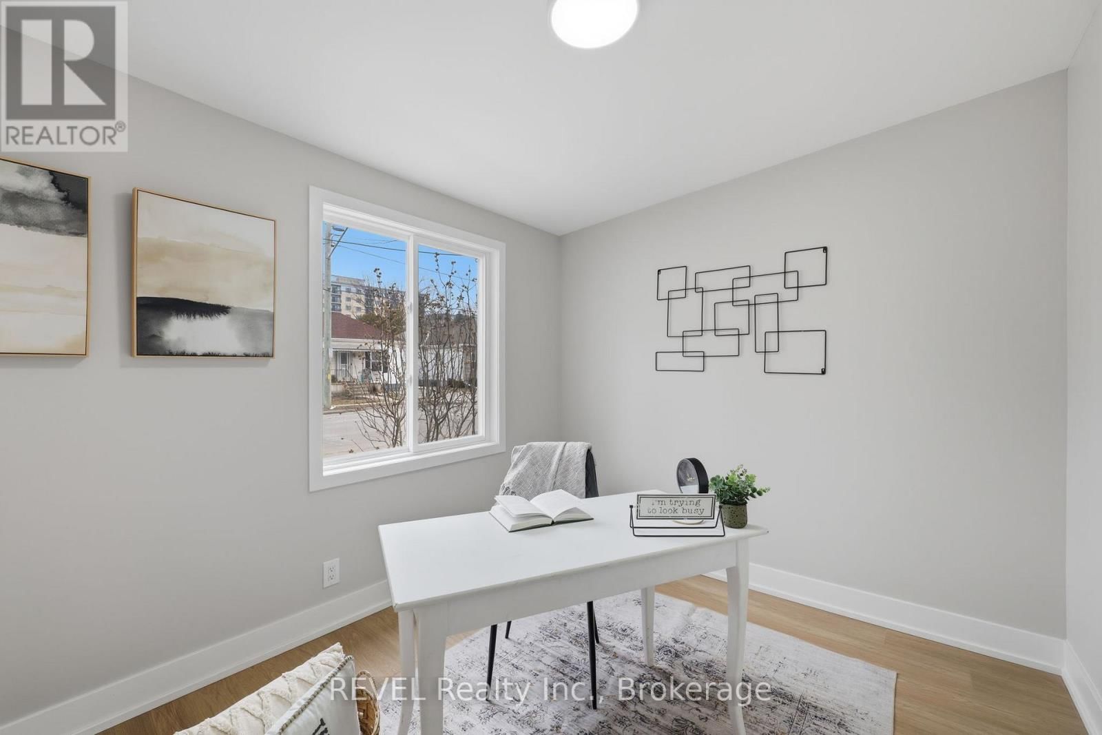 225 ROSS STREET Image 15